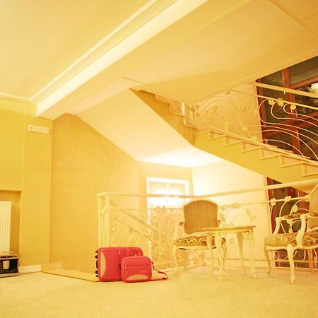 Hotel Villa Viktorija Banja Luka Exteriör bild