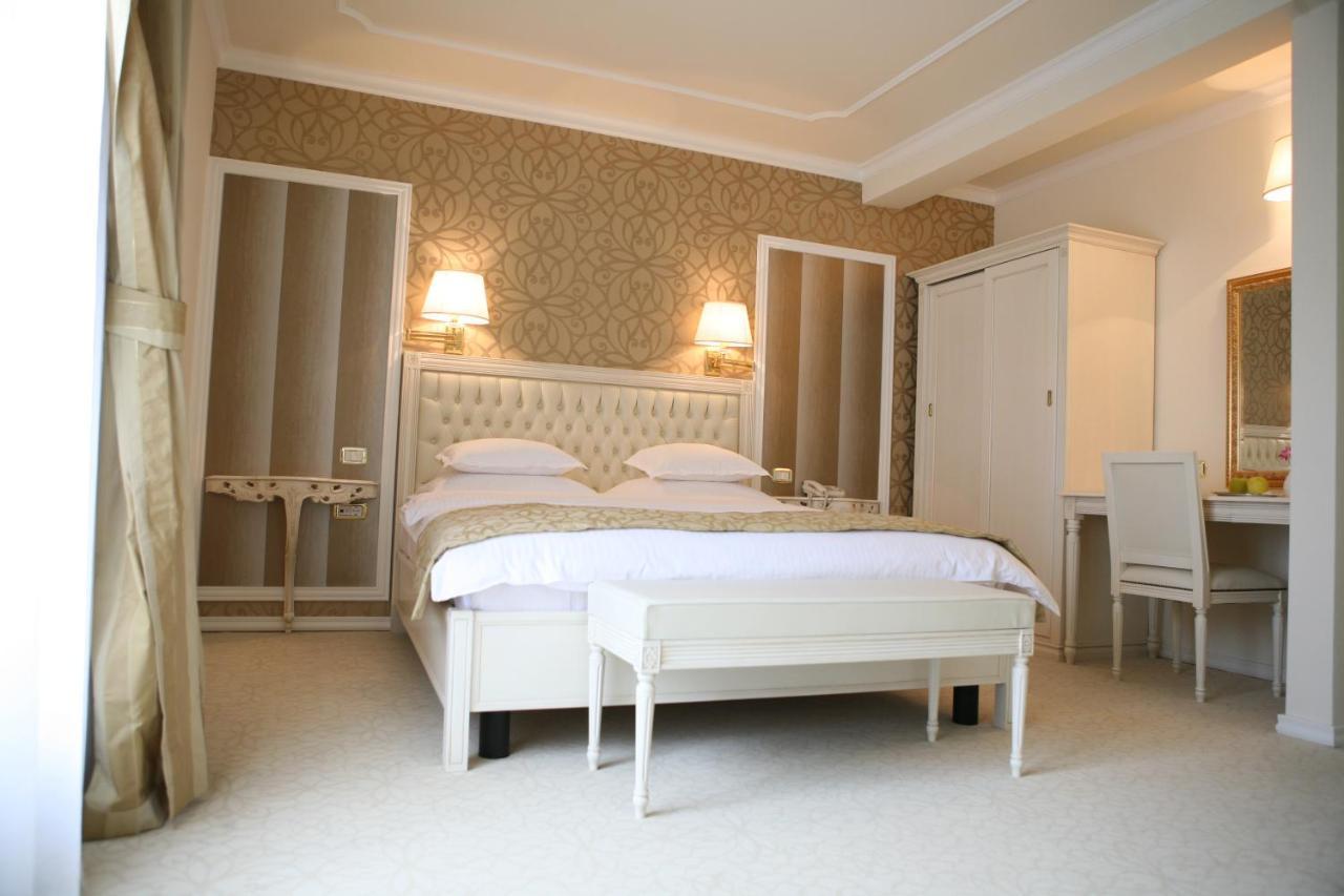 Hotel Villa Viktorija Banja Luka Exteriör bild