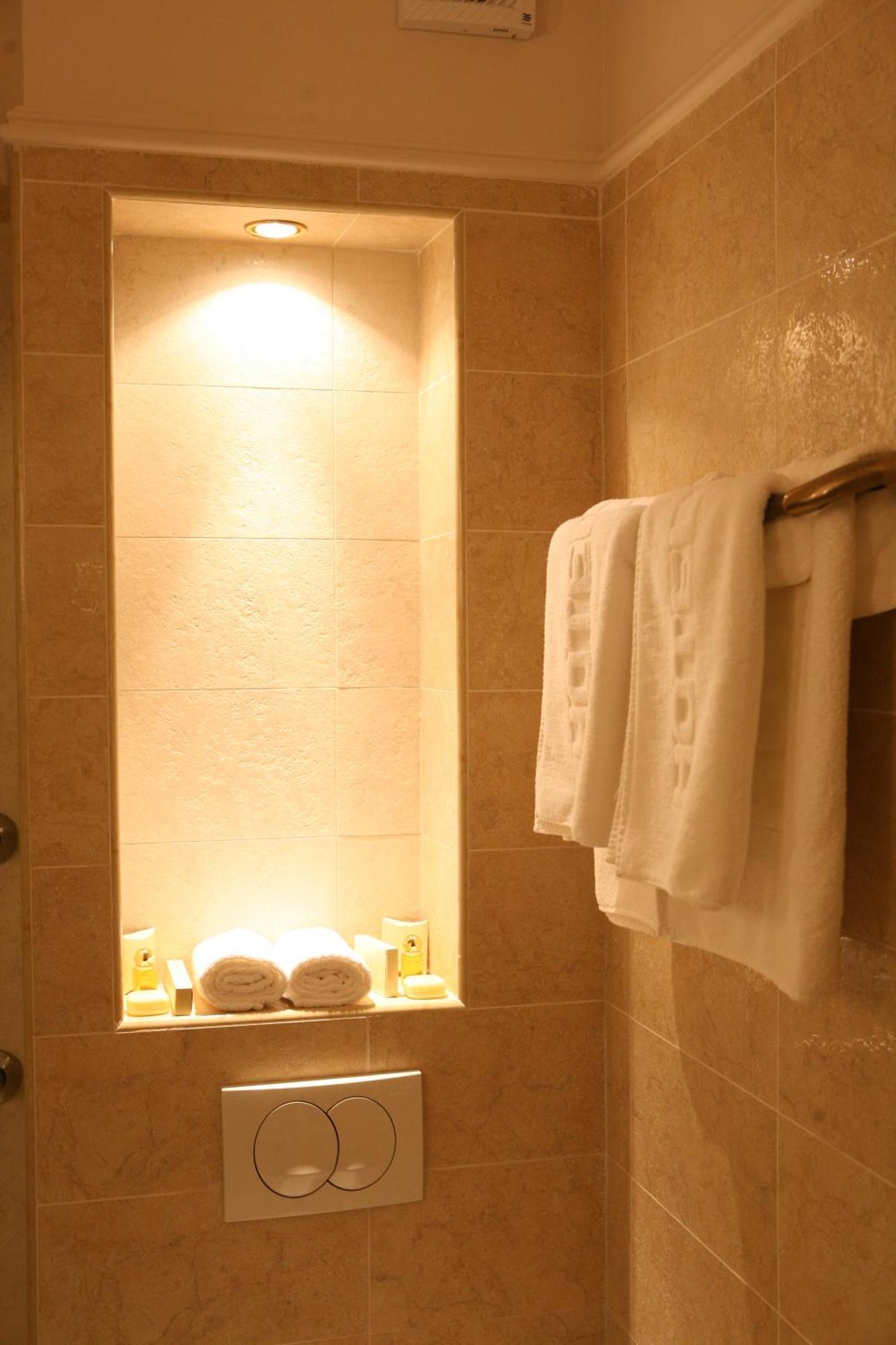 Hotel Villa Viktorija Banja Luka Exteriör bild