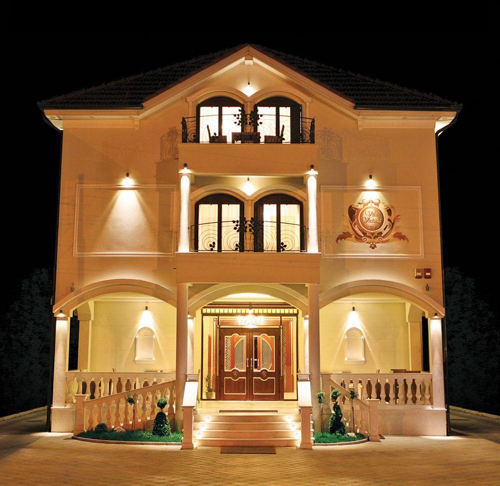 Hotel Villa Viktorija Banja Luka Exteriör bild