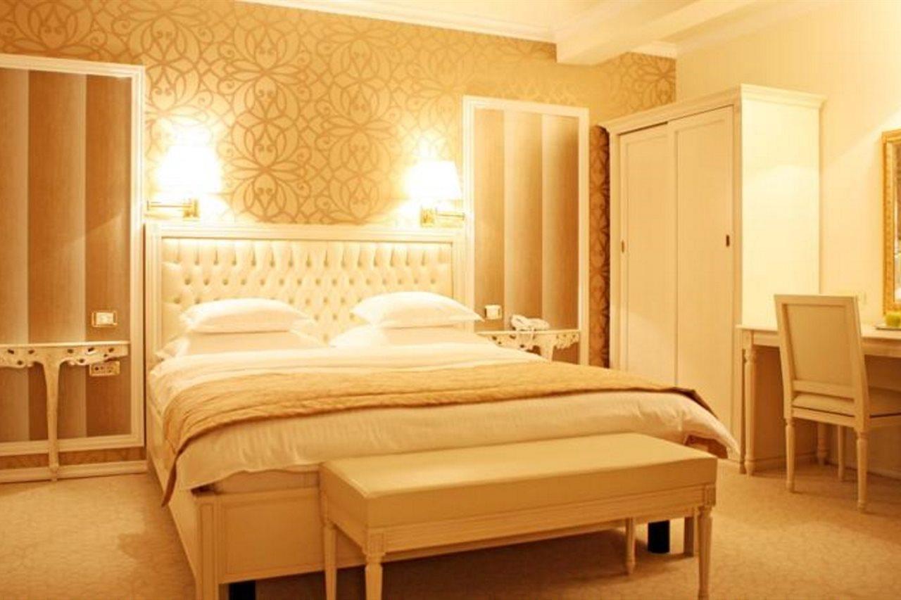 Hotel Villa Viktorija Banja Luka Exteriör bild