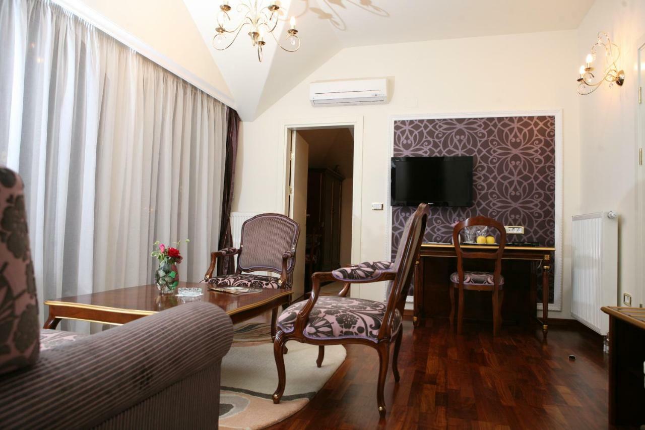 Hotel Villa Viktorija Banja Luka Exteriör bild